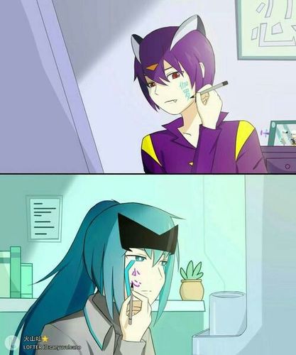 在小心超人的房间里…… 小心超人……(玩着魔方) 小心超人(看着他和