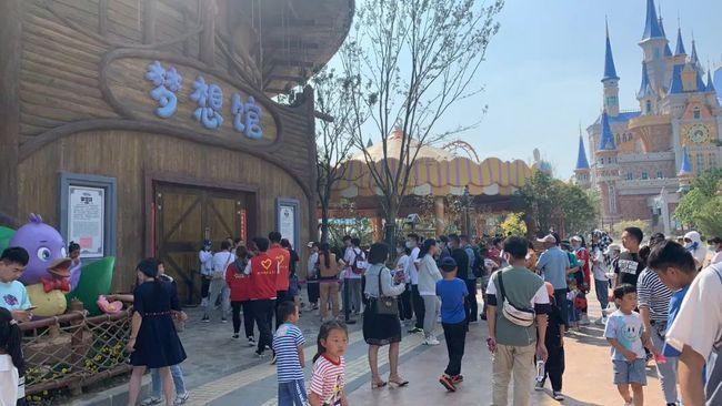 国庆假期,射阳安徒生童话乐园开启"嗨玩"模式