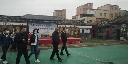 佛冈县委副书记,县长蔡旭东陪同王志纲老师在佛冈县汤塘镇调研