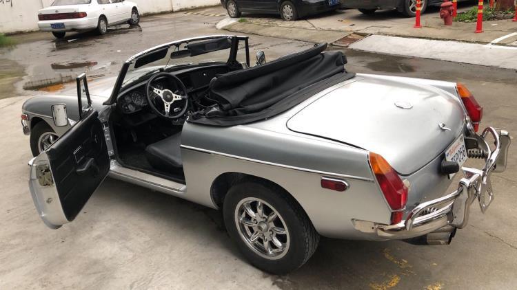 上海租英国名爵老爷车 出租名爵敞篷老爷车 租赁1970年名爵