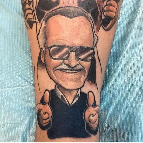 纪念漫威之父斯坦·李stan lee 卡通漫画风格肖像纹身