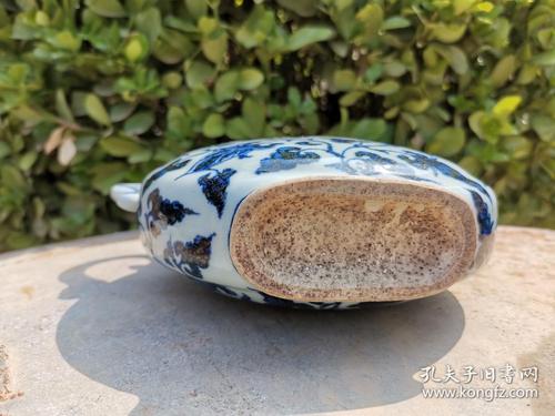 元青花凤首扁壶