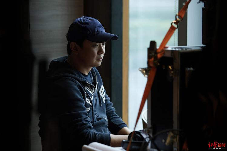 但翻到导演的名字,却让人感到陌生,"杨冬?他是谁?导过什么?"