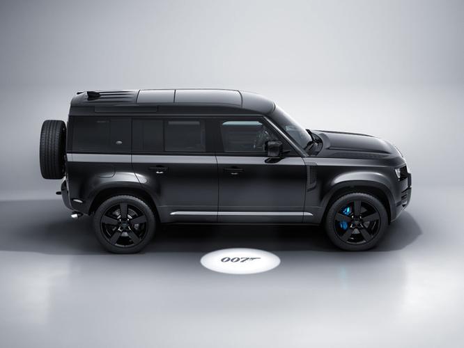霸气外露路虎卫士邦德限量版官图发布限量发售300台