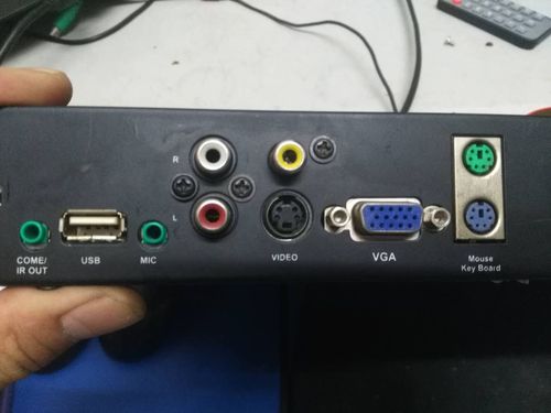 求一条点歌机与触摸屏的控制线!