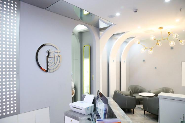 拒绝猫腻这家高端皮肤管理中心正在直播行业机密