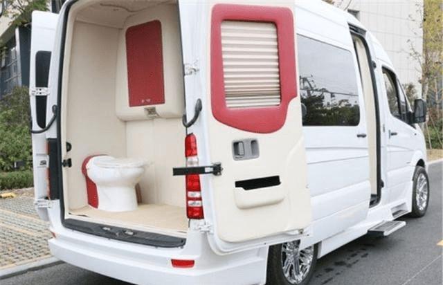 五菱的这款房车厉害了!2.2t油耗仅9l,售价仅不到16万