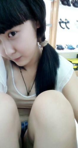 我前女友结婚了,心里好难受,心里算是她怎么办?