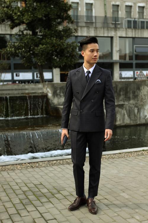 春夏 商务男士 西装 修身 欧美街拍 双排扣套装 藏蓝色 英伦潮男