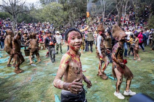 云南行之弥勒红万村祭火节一一祭火(东方狂欢节)