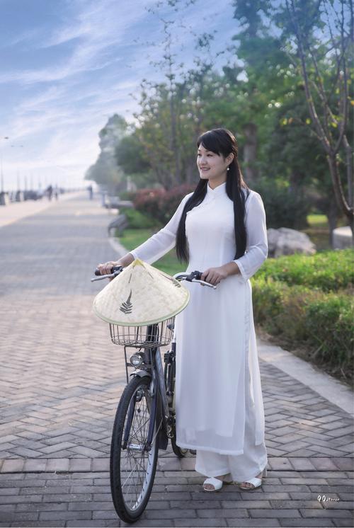 女神 情迷奥黛 写美篇 摄影:缺氧