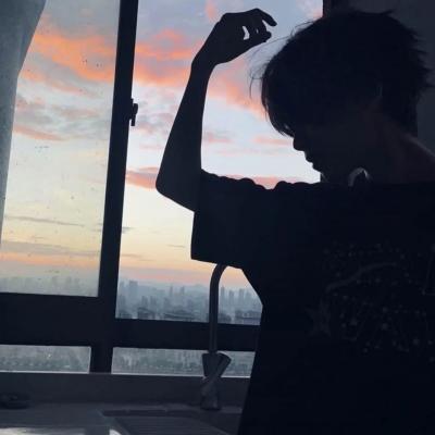 林鲸落气质风真人男生头像学业至上