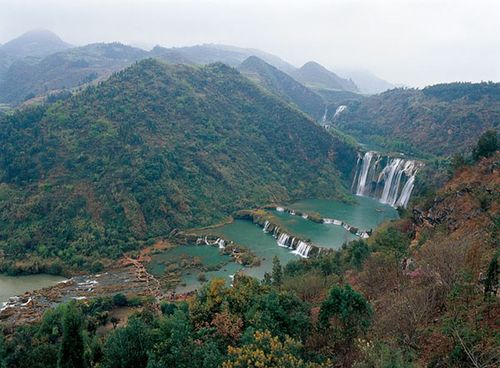 资讯 综合 > 正文  九龙沟旅游区 九龙沟风景区位于沙河市西南35公里