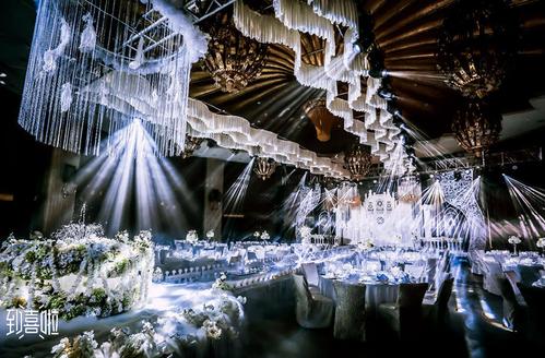 婚庆舞台怎么布置?如何让婚庆舞台更有个性?