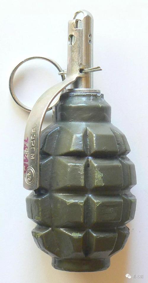 苏式卵型手雷那么好用 为何我军还是用木柄手榴弹火鸟