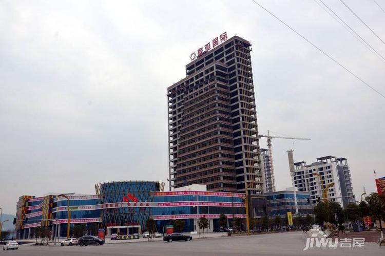 寰亚国际广安皮革城