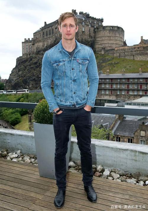 瑞典男演员 英俊男子亚历山大·斯卡斯加德