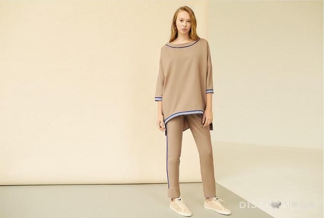 2017-18秋冬俄罗斯女装izba rouge家居服_品牌画册 - 蝶讯服装网