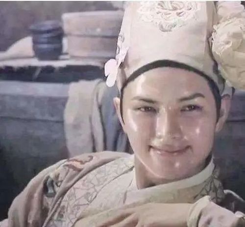 戴口罩还是晒黑?