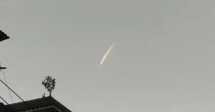 广州天空现不明飞行物广州市气象局回应