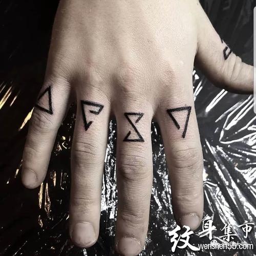 手指纹身手指纹身手稿手指纹身手稿图案大全
