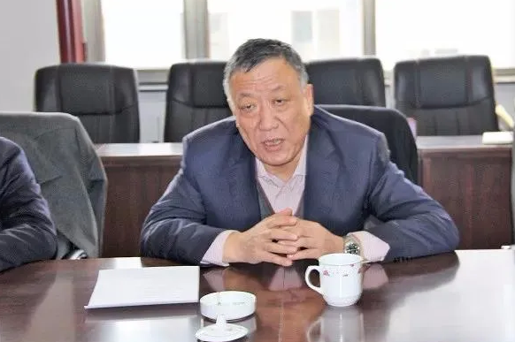 10,主持区委工作); 2009年10月至2013年1月,包头市青山区委书记,区