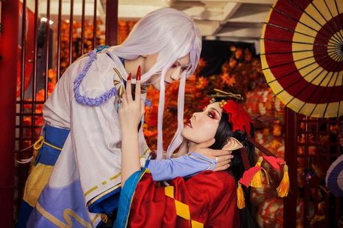 阴阳师手游安培晴明和鬼女红叶的cos这两位看起来很甜