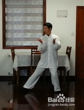 第十四式 十字手的练法