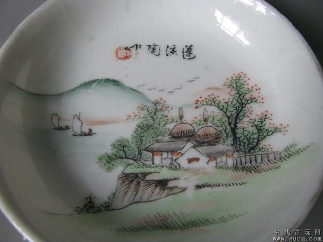 民国著名瓷艺家莲溪陶山水风景小盘