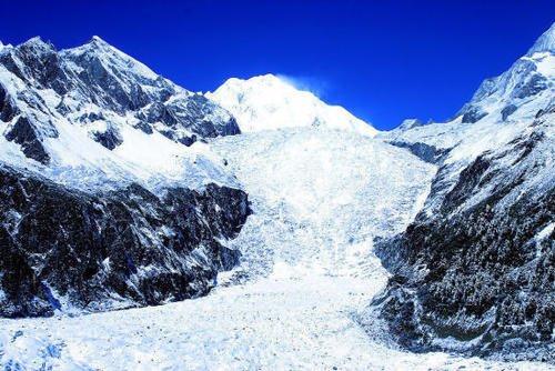 海螺沟冰川博物馆感受不一样的冰川世界