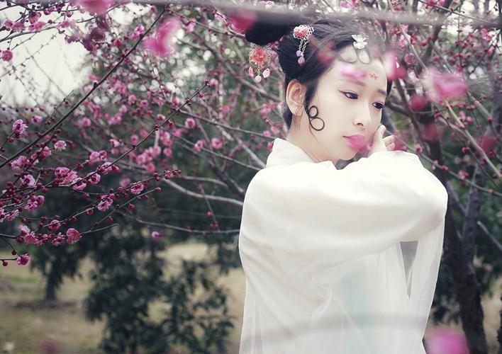 香雪海梅花人像 - 苏州六言 - 图虫网 - 优质摄影师