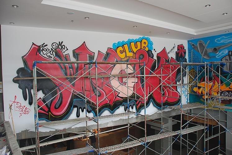 邯郸涂鸦2011年涂图涂鸦作品 邯郸墙体彩绘 邯郸电玩涂鸦 涂图艺术