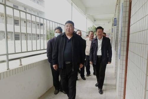 县委副书记,政法委书记严俊江,副县长,县禁毒委副主任,禁毒办主任