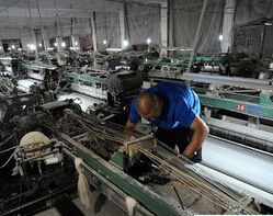 k彩手机版: 织布机维修