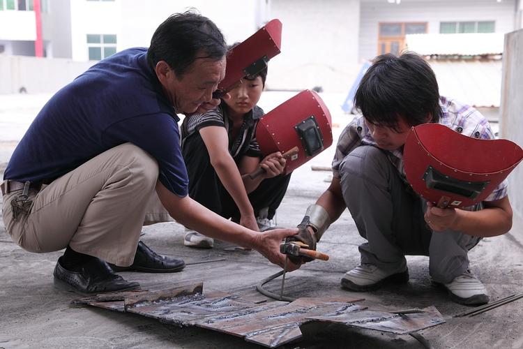 承德焊接培训学校|承德学氩弧联焊报名电话