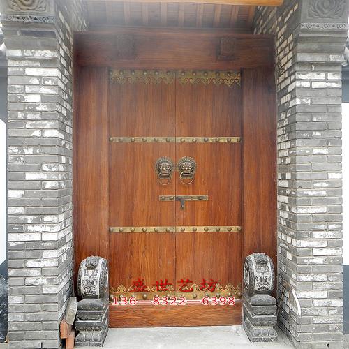 老榆木门楼别墅会馆四合院中式餐饮门头实木大门定制厂家直销