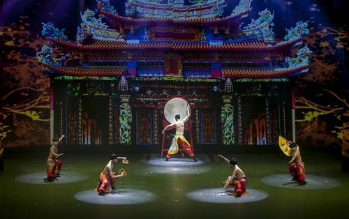 你想看阵头表演吗?你也想看电音三太子吗?那么,现在都来吧!