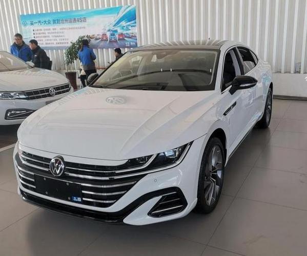 全新大众cc实拍图,外观太