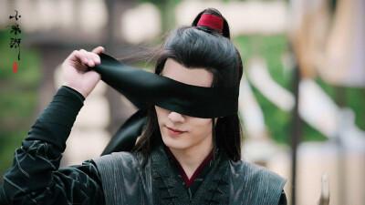 肖战 魏无羡 蒙眼射箭 潇洒少年郎