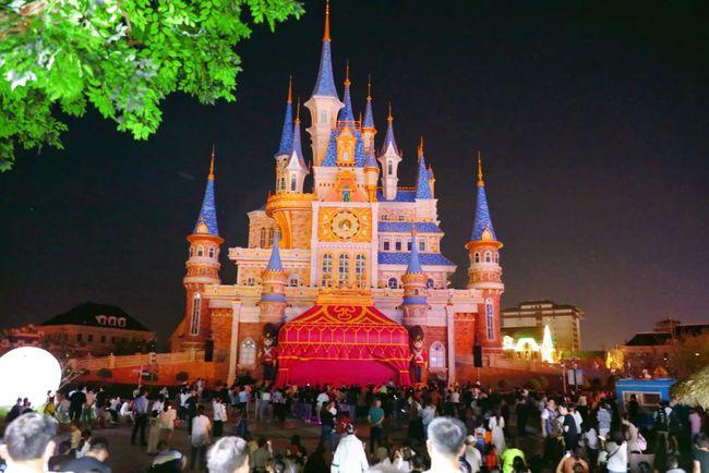 国庆假期,射阳安徒生童话乐园开启"嗨玩"模式