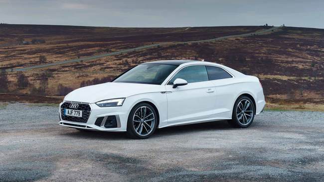 一艘非常时尚和舒适的巡洋舰将锐利的奥迪 a5 视为a4 轿车的更理想