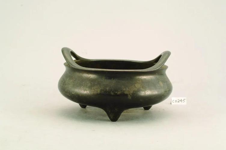 2021北京翰海拍卖征集:明宣德时期御制铜香炉辨识