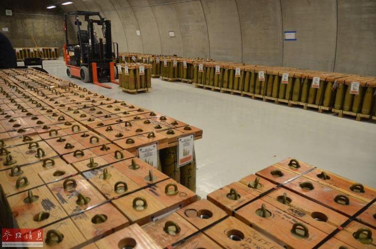 在这个地下武器库中储存着78万枚芥子气炮弹.