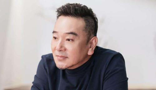《京城四少》张晨光出道37年,至今零绯闻,看了他的妻子就明白了