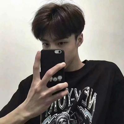 男生自拍帅气头像