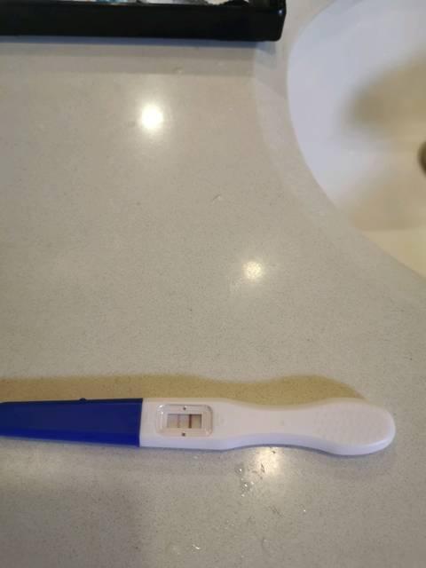 验孕棒一深一浅是什么样的验孕棒颜色一深一浅是什么意思