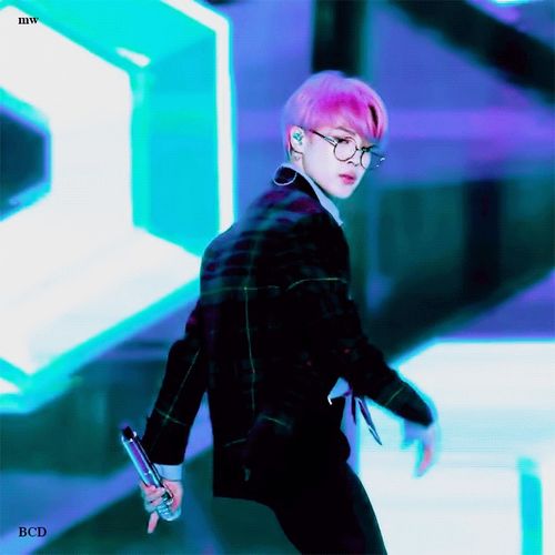 朴智旻同学非常知道如何在舞台上释放自己的魅