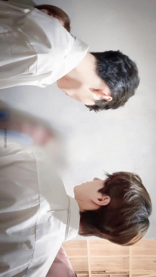 今日壁纸,王一博肖战泰国粉丝见面会,希望一博和战战友谊长存