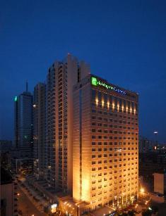 成都鼓楼快捷假日酒店外观