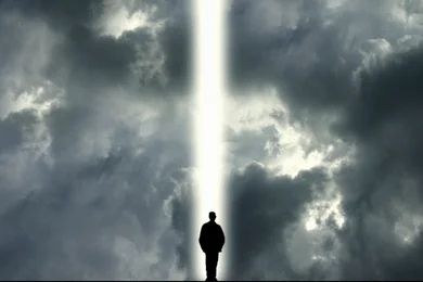 身立黑暗,面朝光明.我们生活在阳光之下,背后有阴影存在.